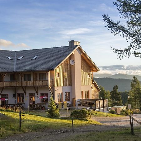 Jufa Hotel Hochrindl Eksteriør billede